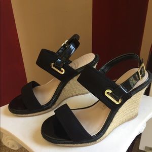 Dana Buchman wedged shoes